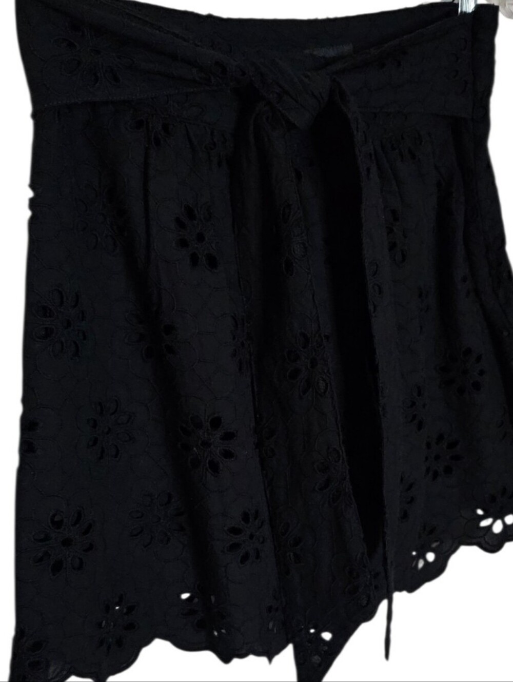 The Kooples Flowy Black Eyelet Cotton Lined Mini Skirt w Tie Front Belt size 1 - Picture 8 of 13